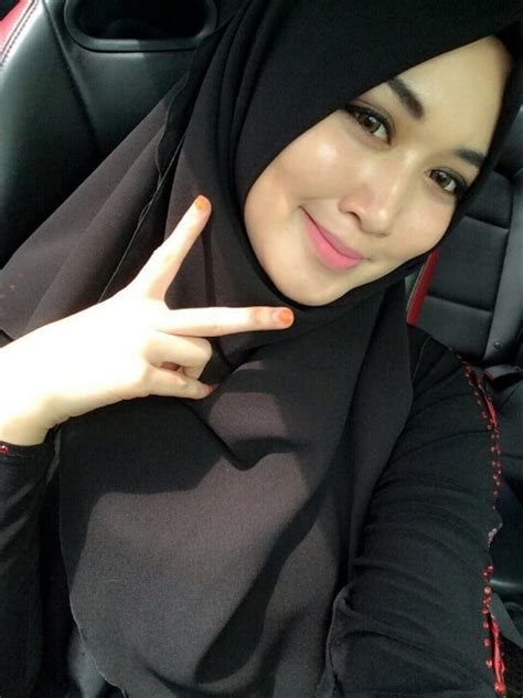 Skandal Hijab Cantik Nur Sarina Sama Ayang Disebar Mantan.
